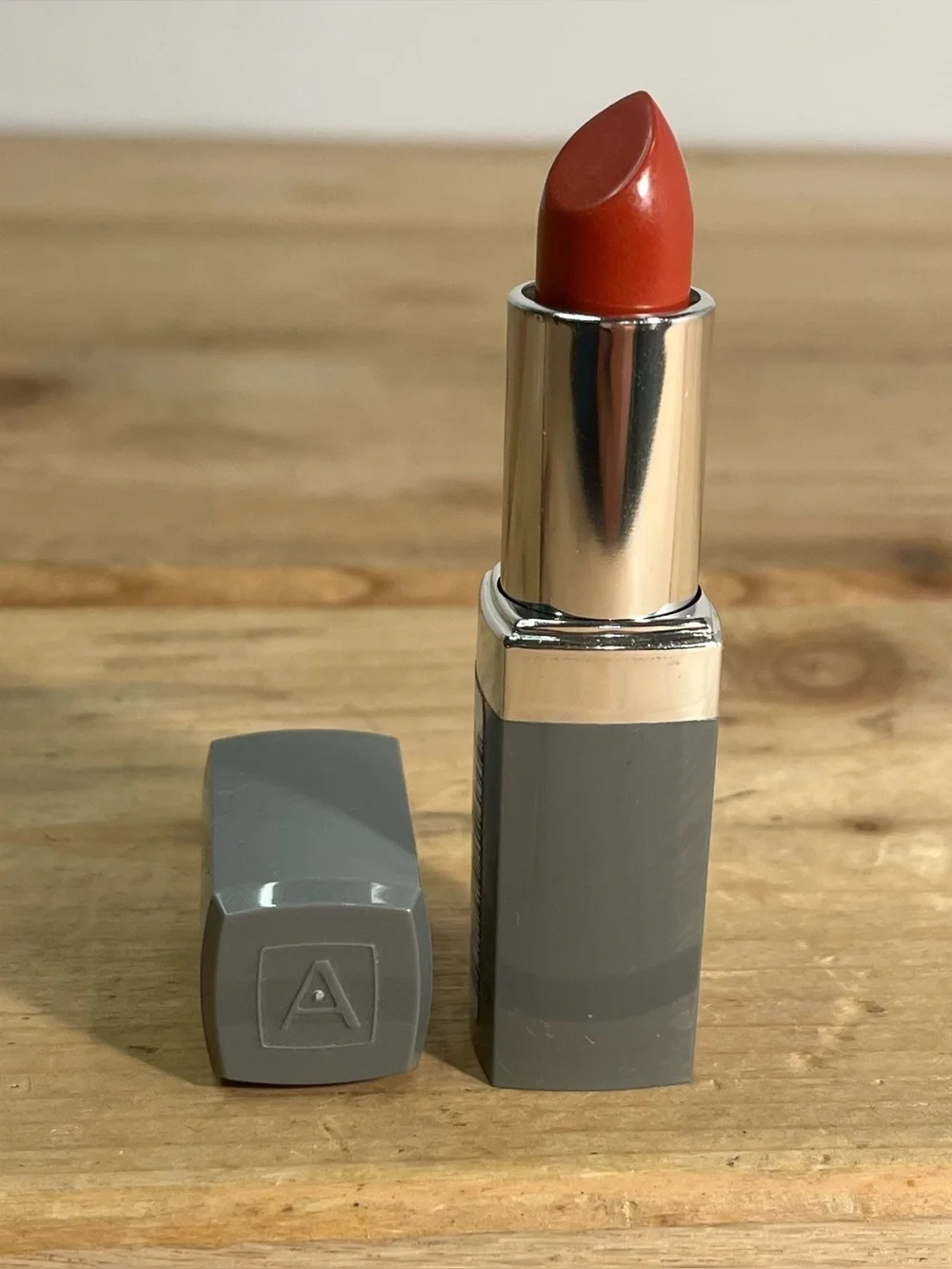 (1) Vintage 1990’s Almay Color Basics 73 SERENE Creme Lipstick NOS.